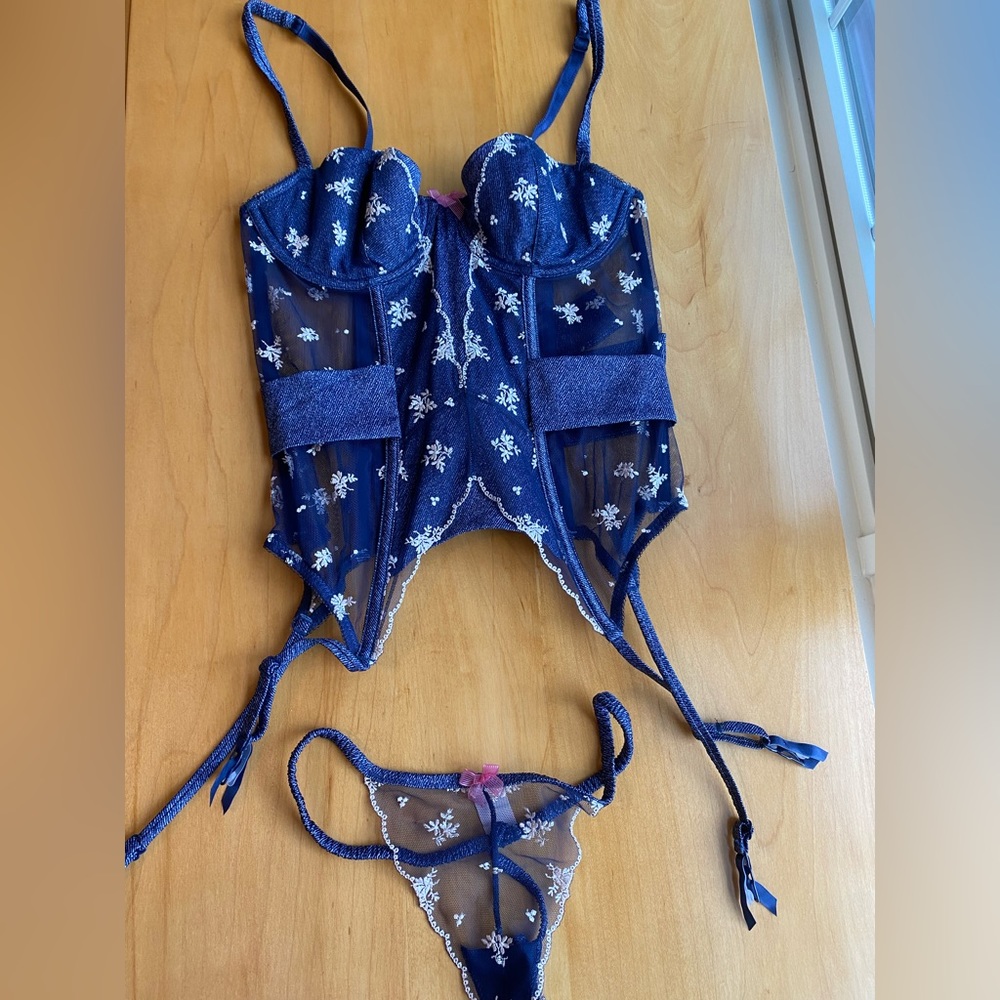 NWOT Victoria’s Secret Corset lingerie with panty